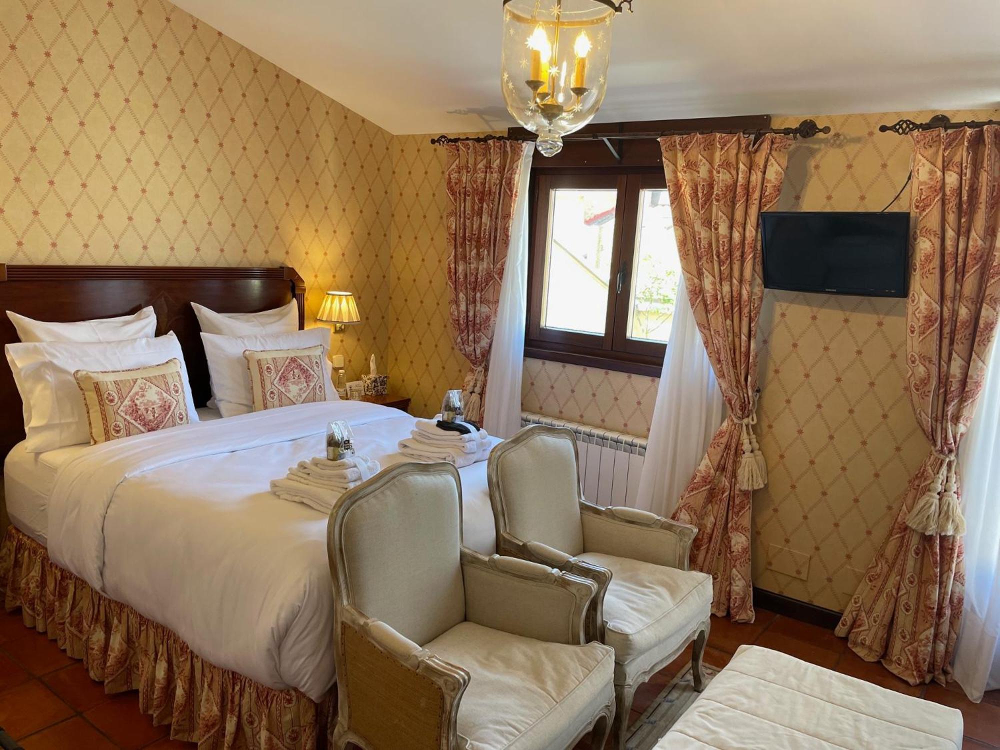 The Manor House Guest House Laguardia Exterior photo